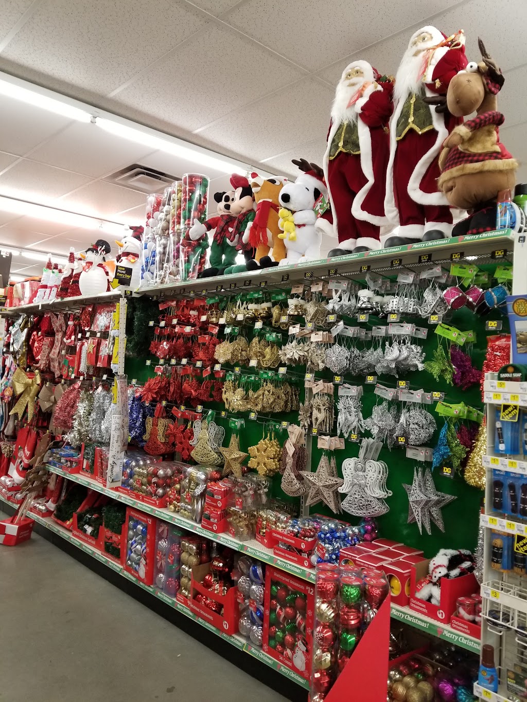 Dollar General | 525 W 4th St, Perris, CA 92570, USA | Phone: (951) 422-2339