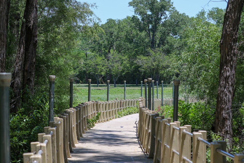 Floating Bridge Lake Weatherford | lake park, 2912 E Lake Dr, Weatherford, TX 76087, USA | Phone: (817) 598-4124