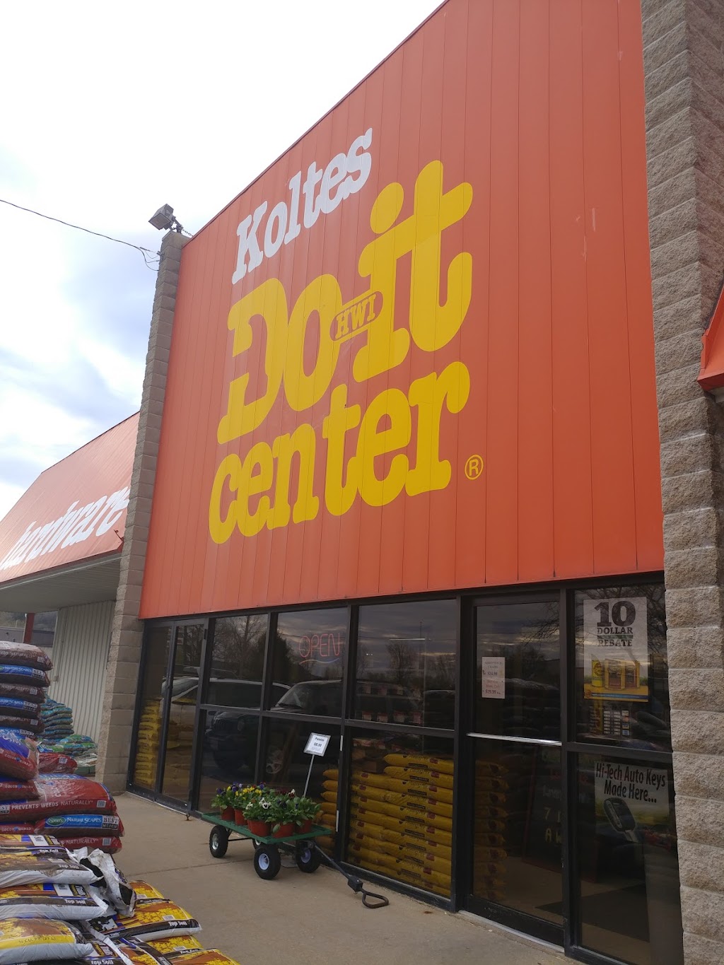 Koltes Lumber of Lodi | 902 N Main St, Lodi, WI 53555, USA | Phone: (608) 592-3331