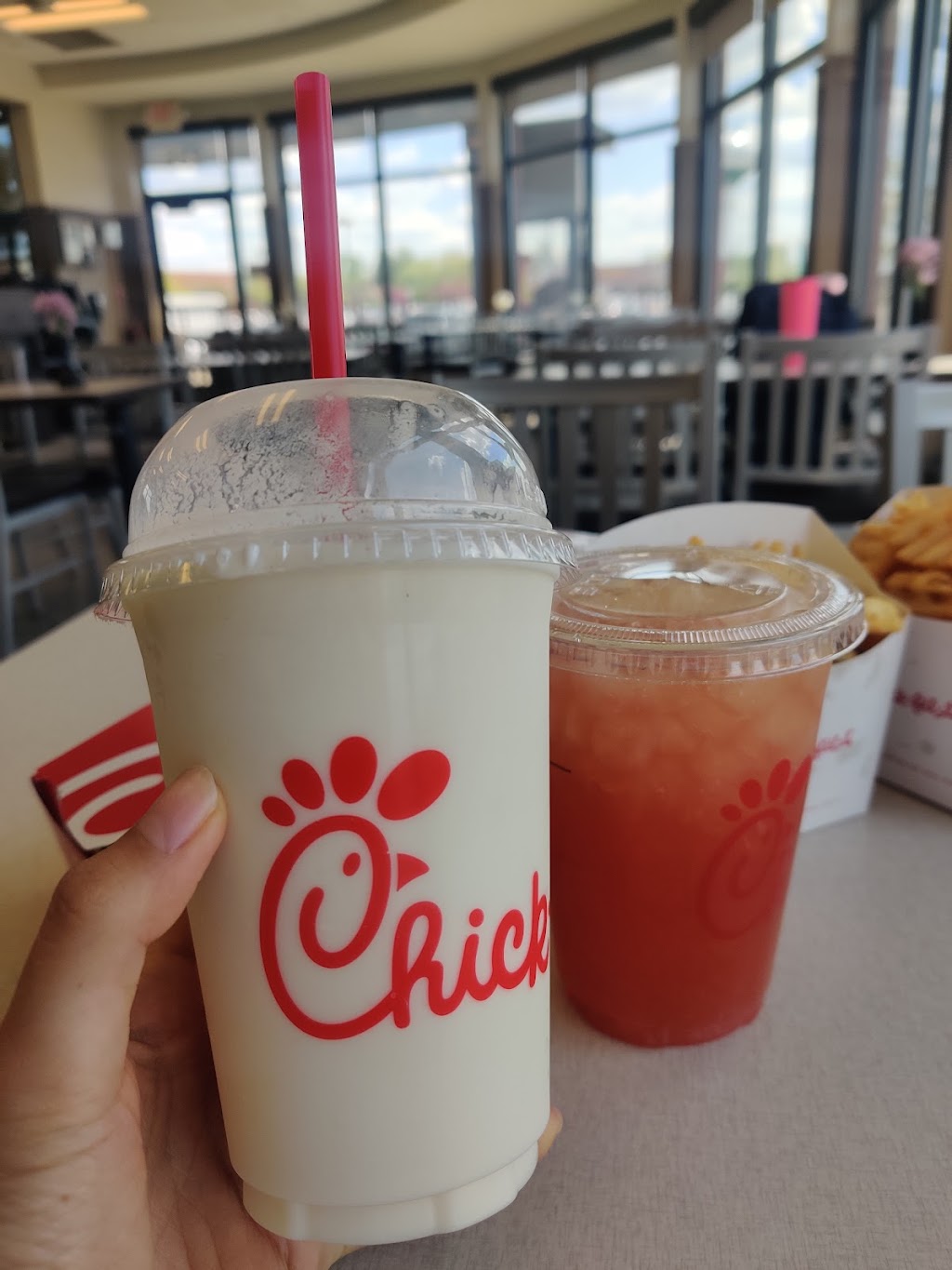 Chick-fil-A | 3355 Fairlane Dr, Allen Park, MI 48101, USA | Phone: (313) 982-9926