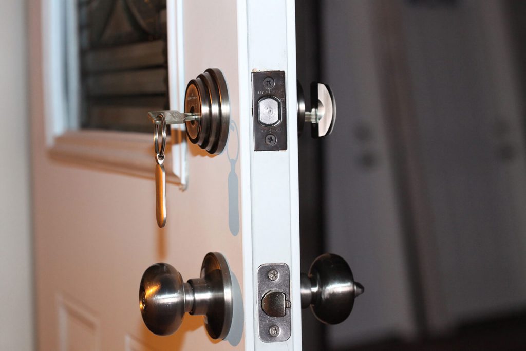 Ian Locksmith & Safe | 754 Brookline Ln, Dearborn, MI 48120, USA | Phone: (412) 301-3351