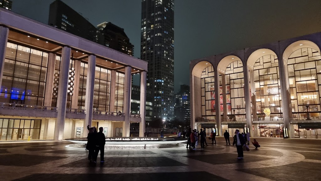 David Geffen Hall | 10 Lincoln Center Plaza, New York, NY 10023, USA | Phone: (212) 875-5656