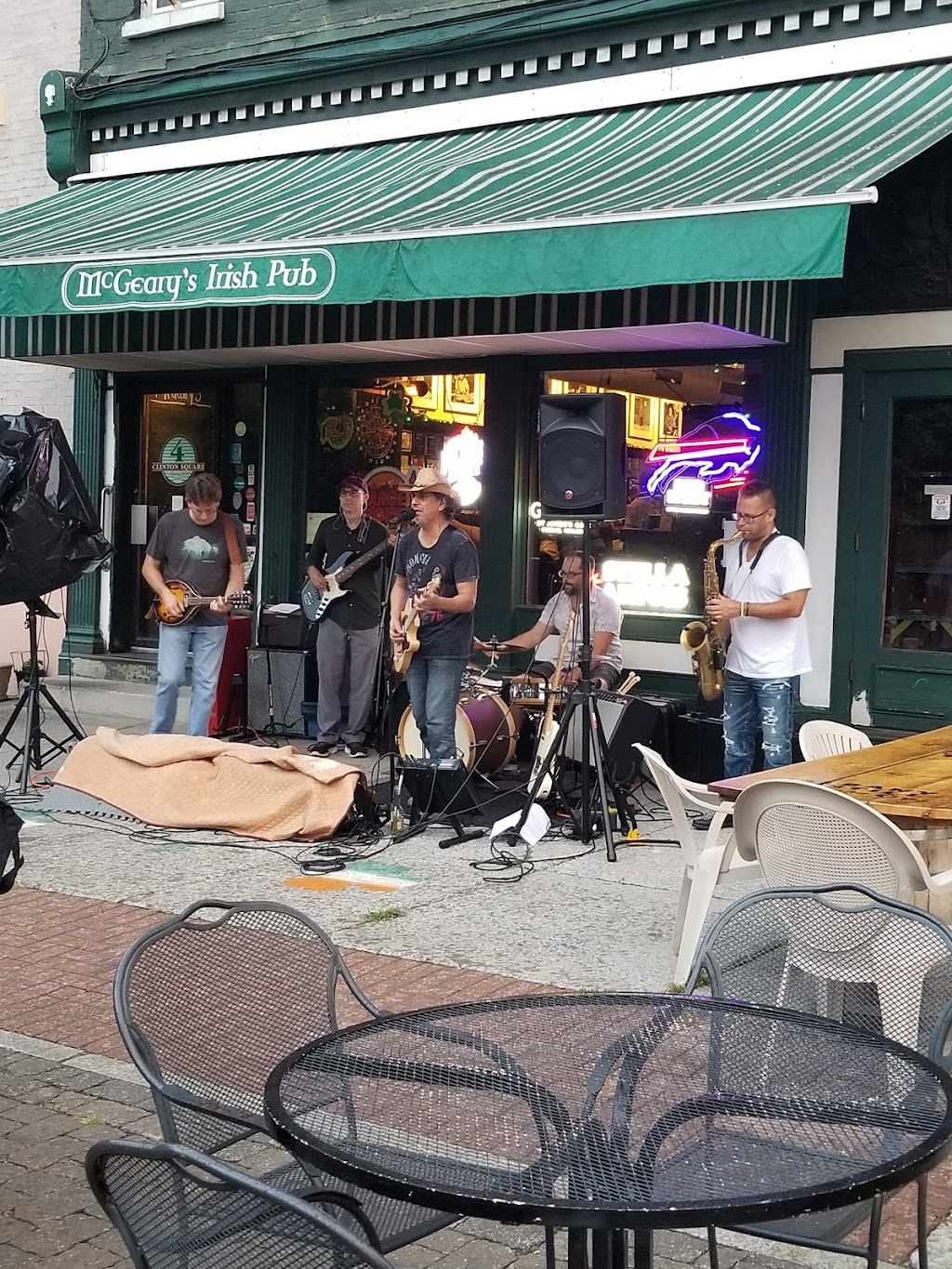 McGearys | 4 Clinton Square, Albany, NY 12207, USA | Phone: (518) 463-1455