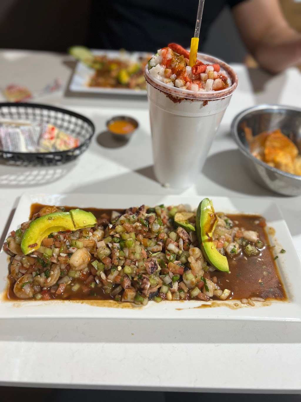 Mi Rey Micheladas y Mariscos | 2801 Hemphill St #103, Fort Worth, TX 76110, USA | Phone: (817) 744-8602