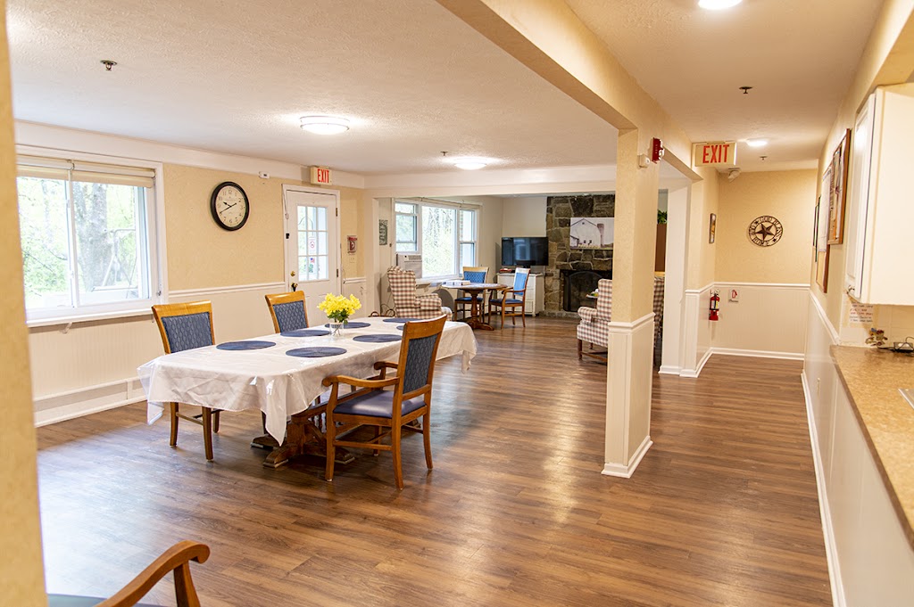 Amelia Grace Assisted Living | 7090 Wilson Mills Rd, Chesterland, OH 44026, USA | Phone: (440) 423-3838