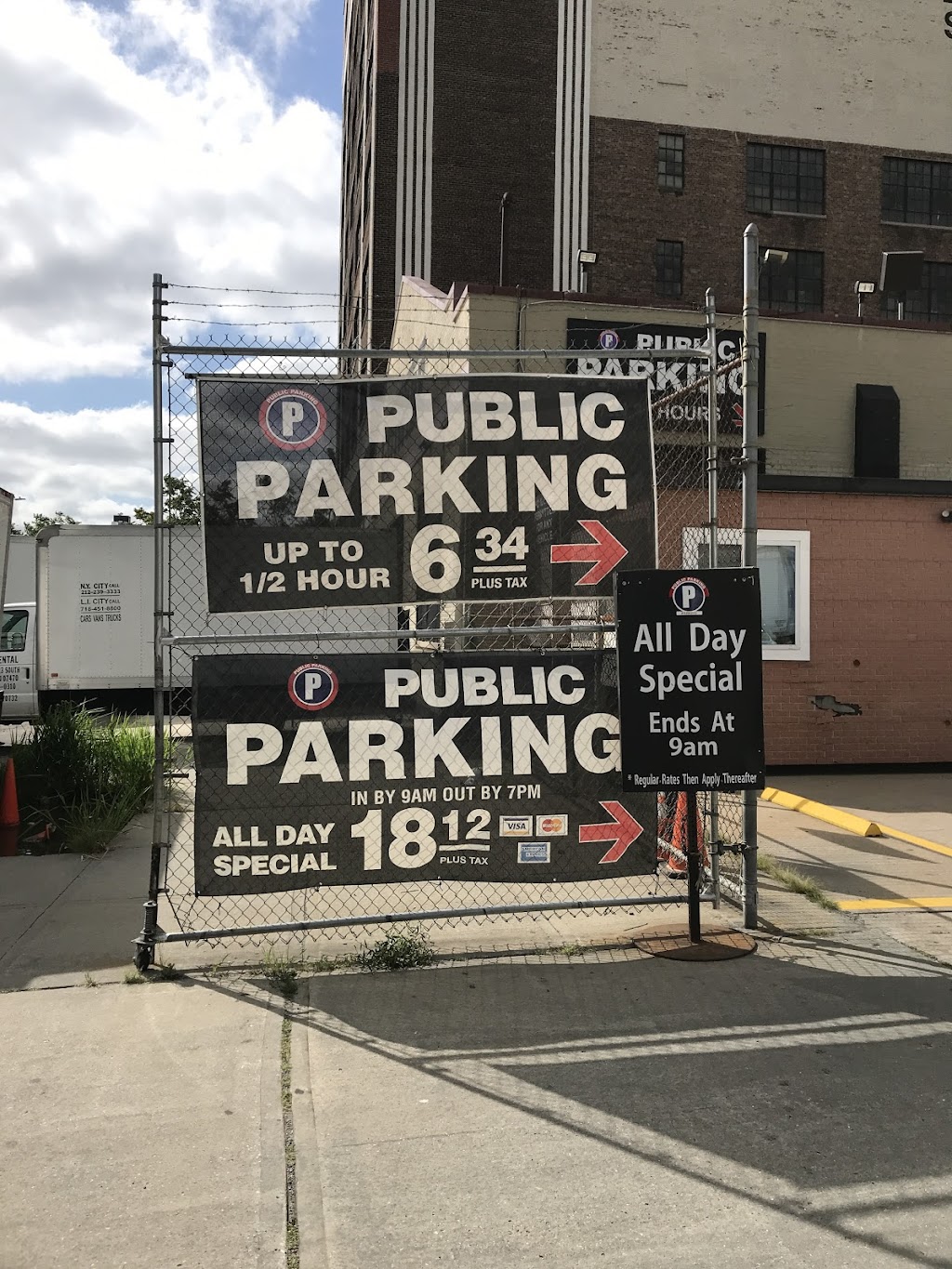 Truck Parking Pearson Street Corp. | 45-46 Ct Square W, Long Island City, NY 11101, USA | Phone: (646) 470-6466