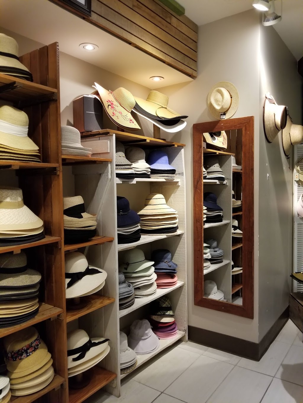 Chapel Hats | 2255 Kalākaua Ave, Waikiki, HI 96815, USA | Phone: (808) 931-8325