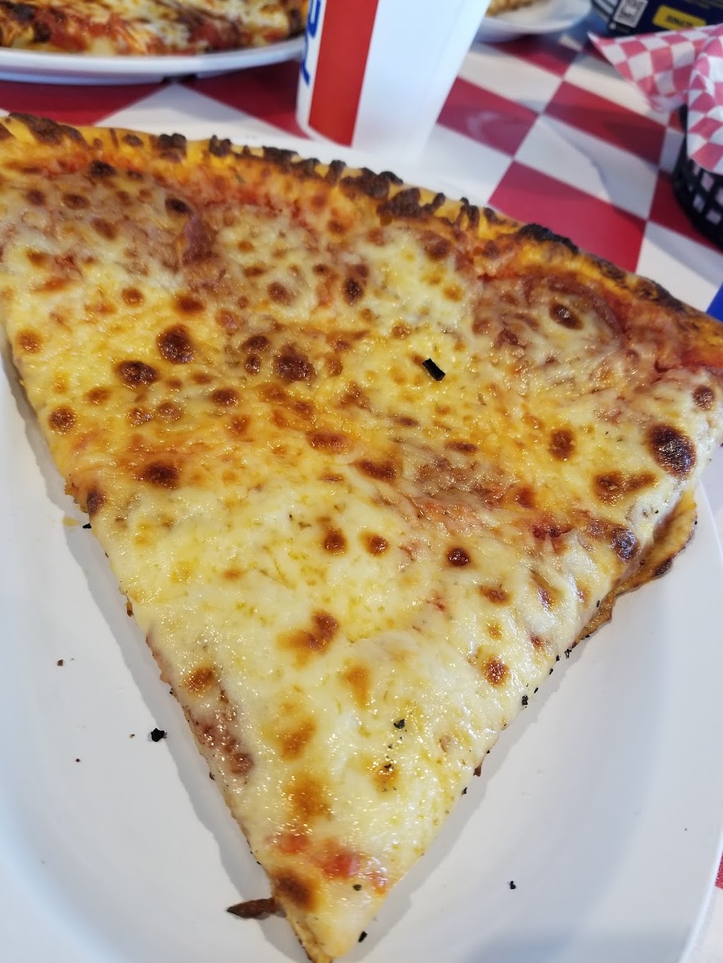 Cubbies Chicago Style Pizza | 5701 Young St #401, Bakersfield, CA 93311, USA | Phone: (661) 665-0000