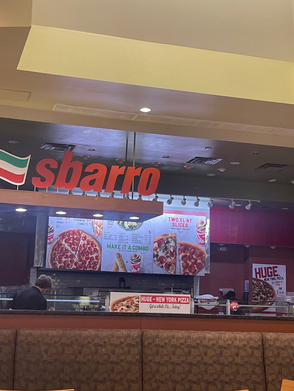 Sbarro | 768 Southpark Center, Strongsville, OH 44136, USA | Phone: (440) 878-3843