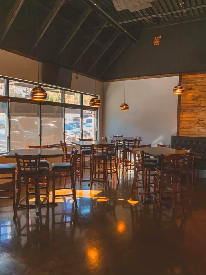 Latitude Kitchen and Tap | 5939 Holly Springs Pkwy #202, Holly Springs, GA 30188 | Phone: (678) 403-8869