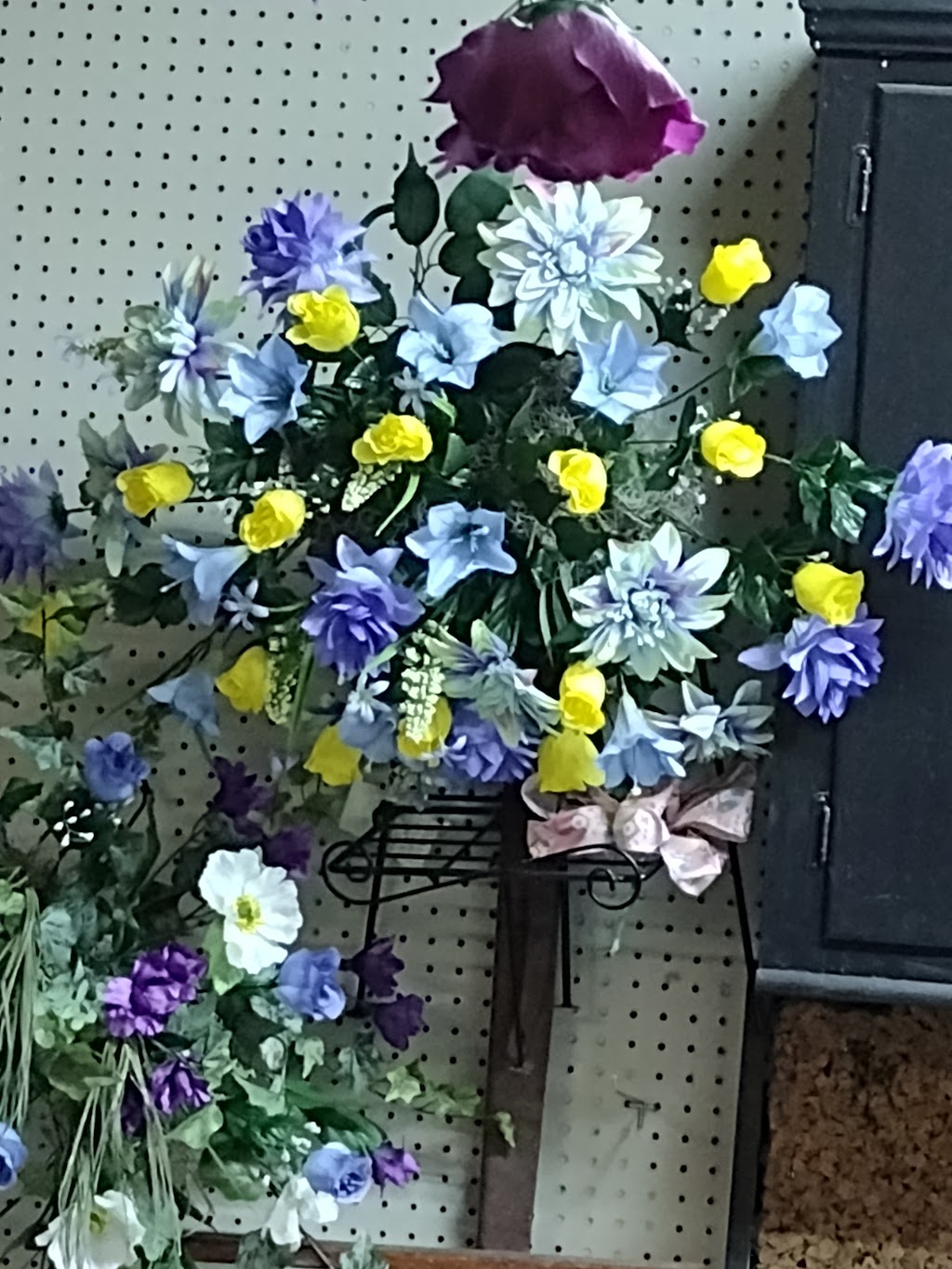 Your Flower Shop | 200 E Main St, Eaton, OH 45320, USA | Phone: (937) 456-4645