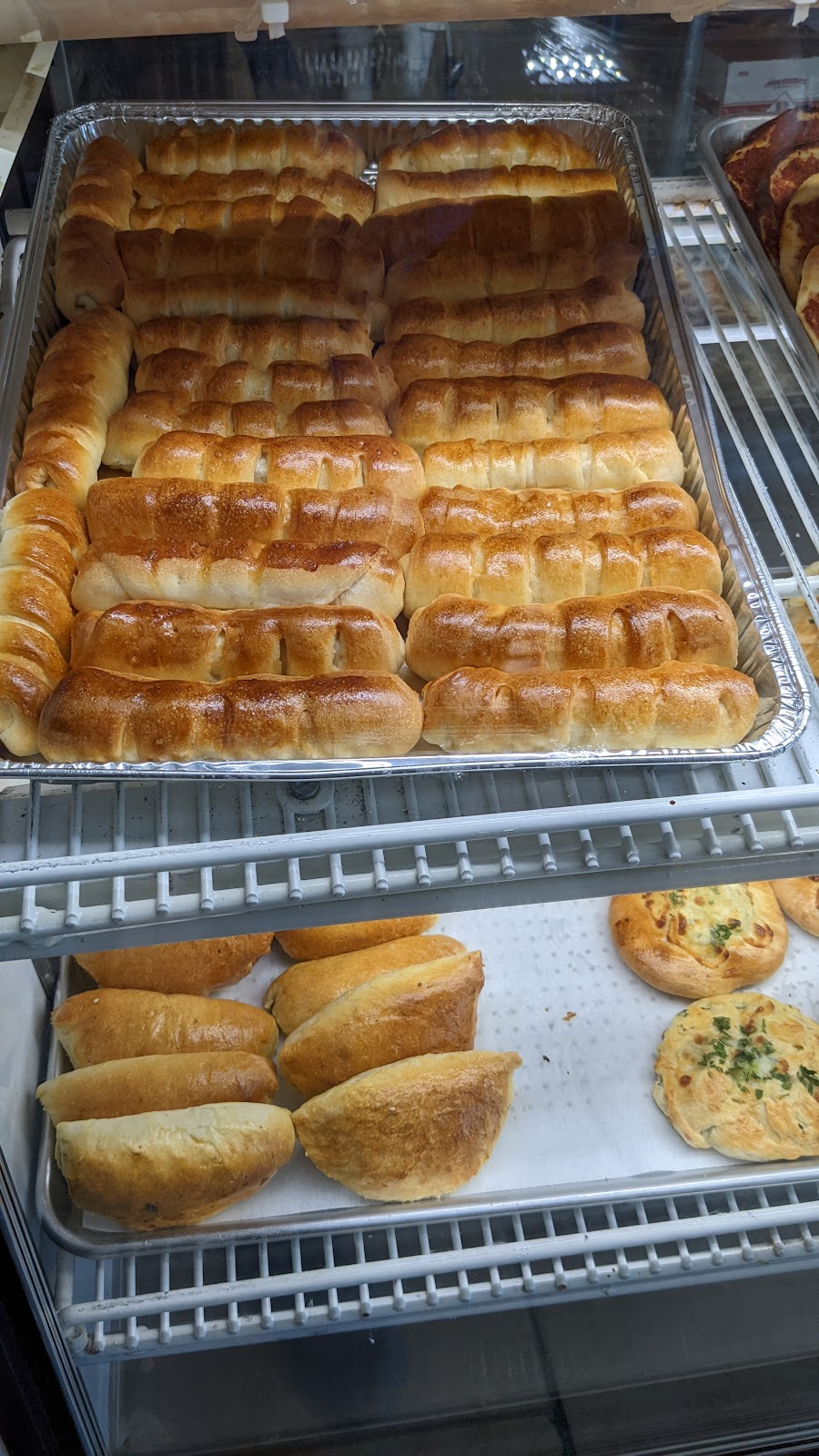 Amtias Bakery | 46362 Dequindre Rd, Shelby Township, MI 48317, USA | Phone: (586) 997-0917