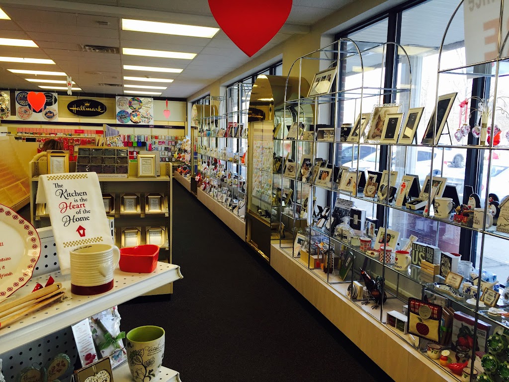 Devines Pharmacy | 1949 Oak Tree Rd, Edison, NJ 08820 | Phone: (732) 549-7117