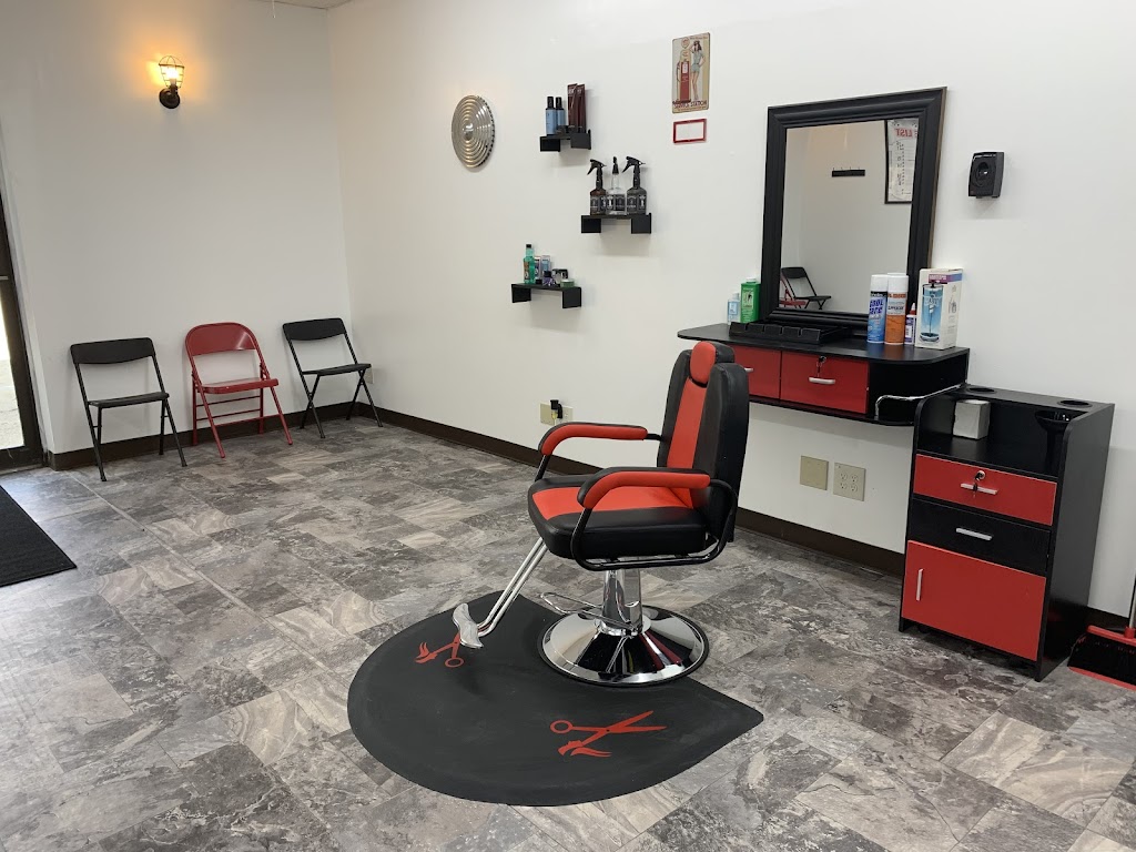 Buzz and Bangz | 118 S Main St Unit 10, Dry Ridge, KY 41035, USA | Phone: (859) 823-0051