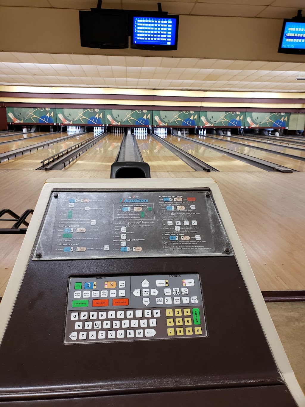 Sunset Bowling Lanes | 1304 Texas Hwy 123, San Marcos, TX 78666, USA | Phone: (512) 396-2334