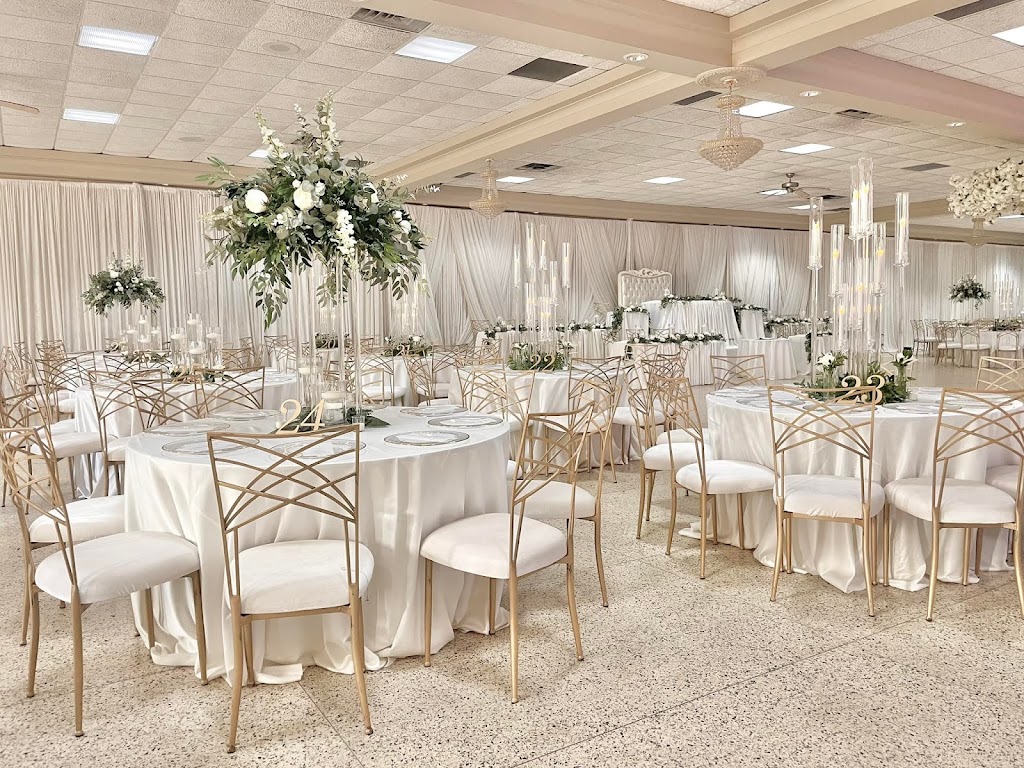Gails Flowers And Event Decor | 653 Lakeshore Rd 101, Maidstone, ON N0R 1K0, Canada | Phone: (519) 977-5085