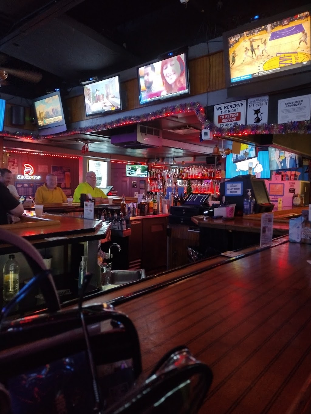 Fuzzys Sports Bar & Grill | 1270 S Highland Ave, Clearwater, FL 33756, USA | Phone: (727) 445-9600