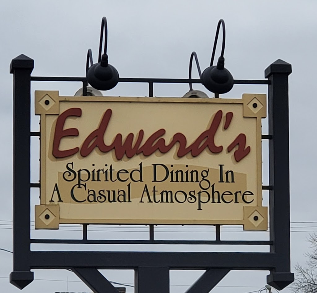 Edwards Restaurant | 909 Wilmington Ave, New Castle, PA 16101, USA | Phone: (724) 658-7455