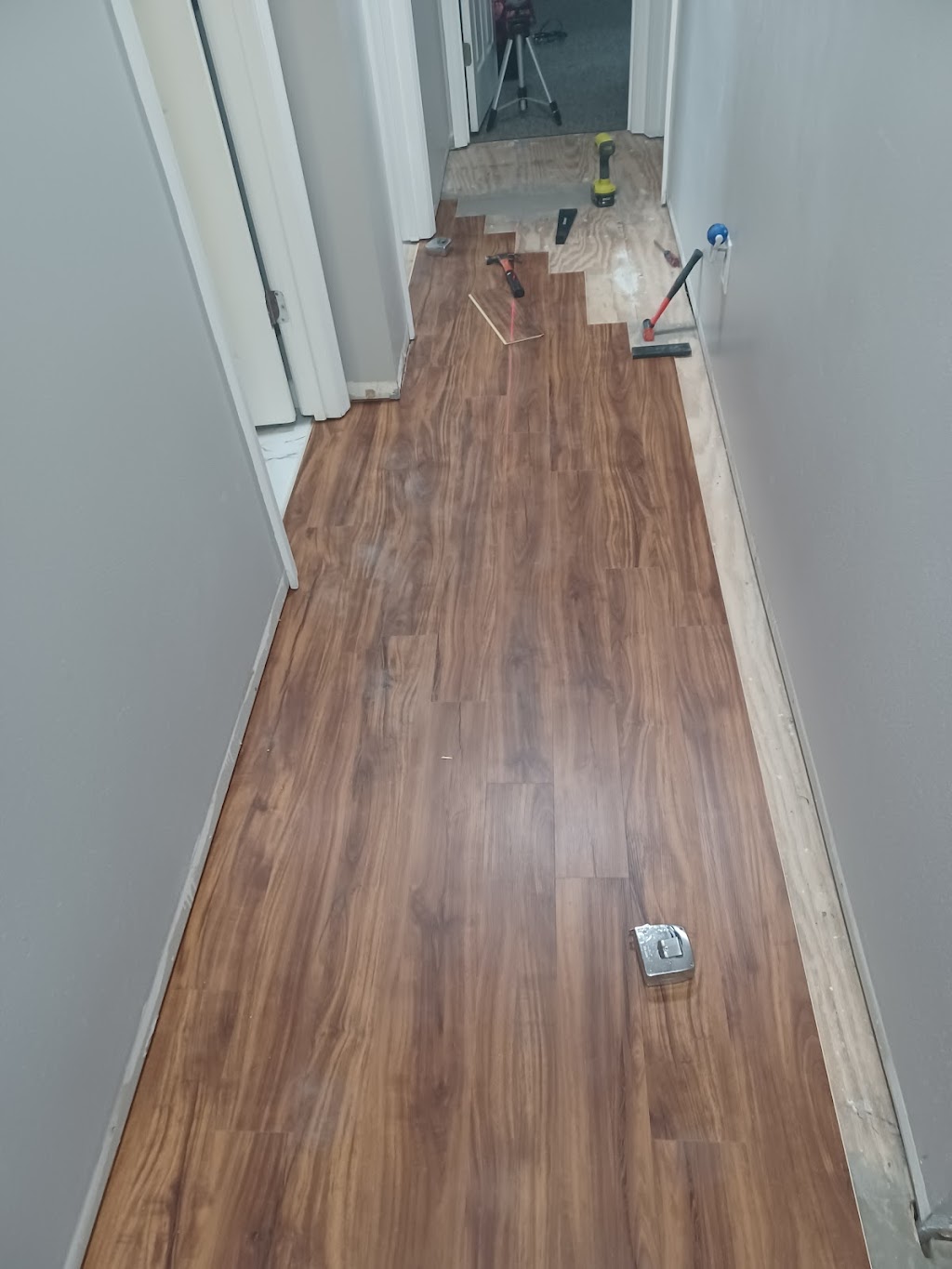 Reinhold Flooring Inc | 5429 Telegraph Rd, St. Louis, MO 63129, USA | Phone: (314) 894-1319