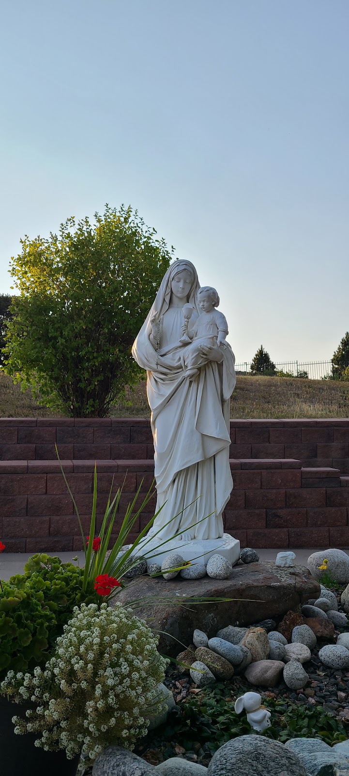 St Joseph Catholic Church-Golden | 969 Ulysses St, Golden, CO 80401, USA | Phone: (303) 279-4464