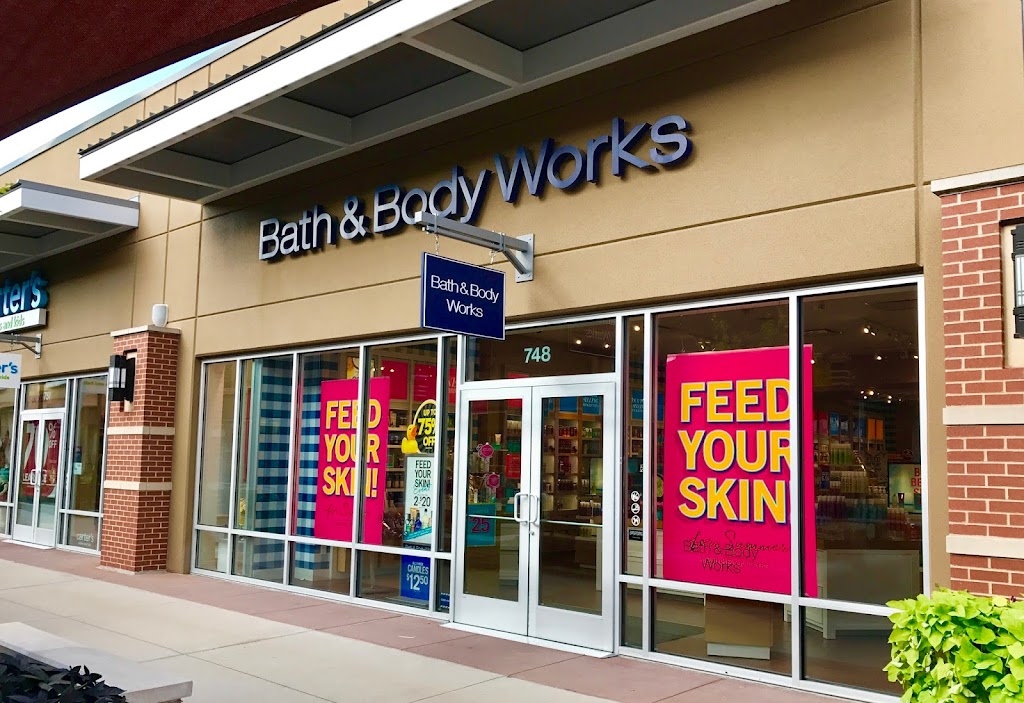 Bath & Body Works | 18527 Outlet Blvd, Chesterfield, MO 63005, USA | Phone: (636) 778-2208