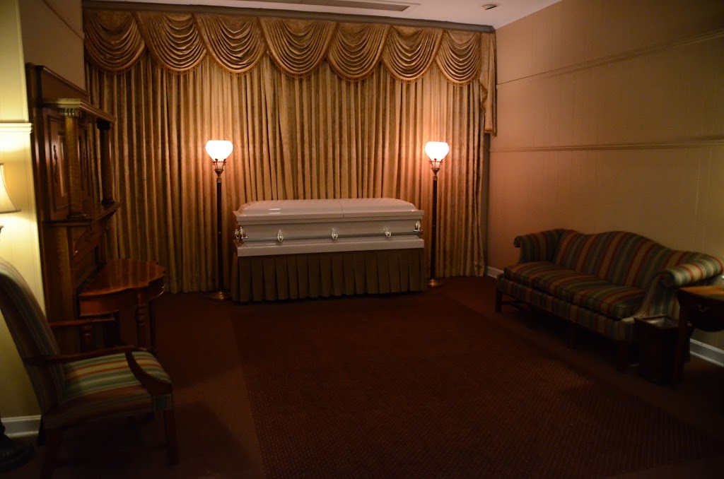 Austin & Bell Funeral Home | 509 N Walnut St, Springfield, TN 37172, USA | Phone: (615) 384-1000