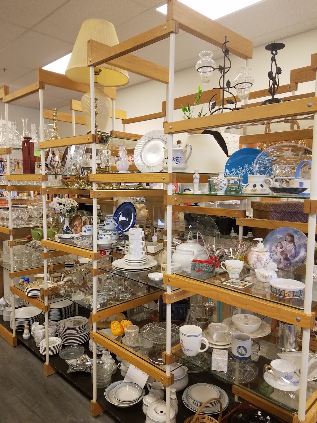 Ann Arbor Thrift Shop | 3500 Washtenaw Ave K, Ann Arbor, MI 48104, USA | Phone: (734) 662-6771