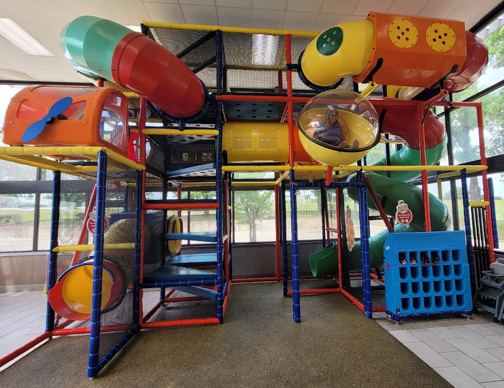 Burger King | 100 River Oaks Cove, Georgetown, TX 78626, USA | Phone: (737) 240-3500