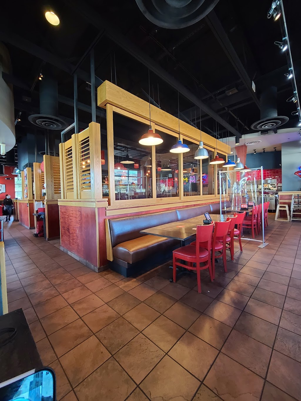 Red Robin Gourmet Burgers and Brews | 1045 Cochrane Rd, Morgan Hill, CA 95037, USA | Phone: (408) 778-2028