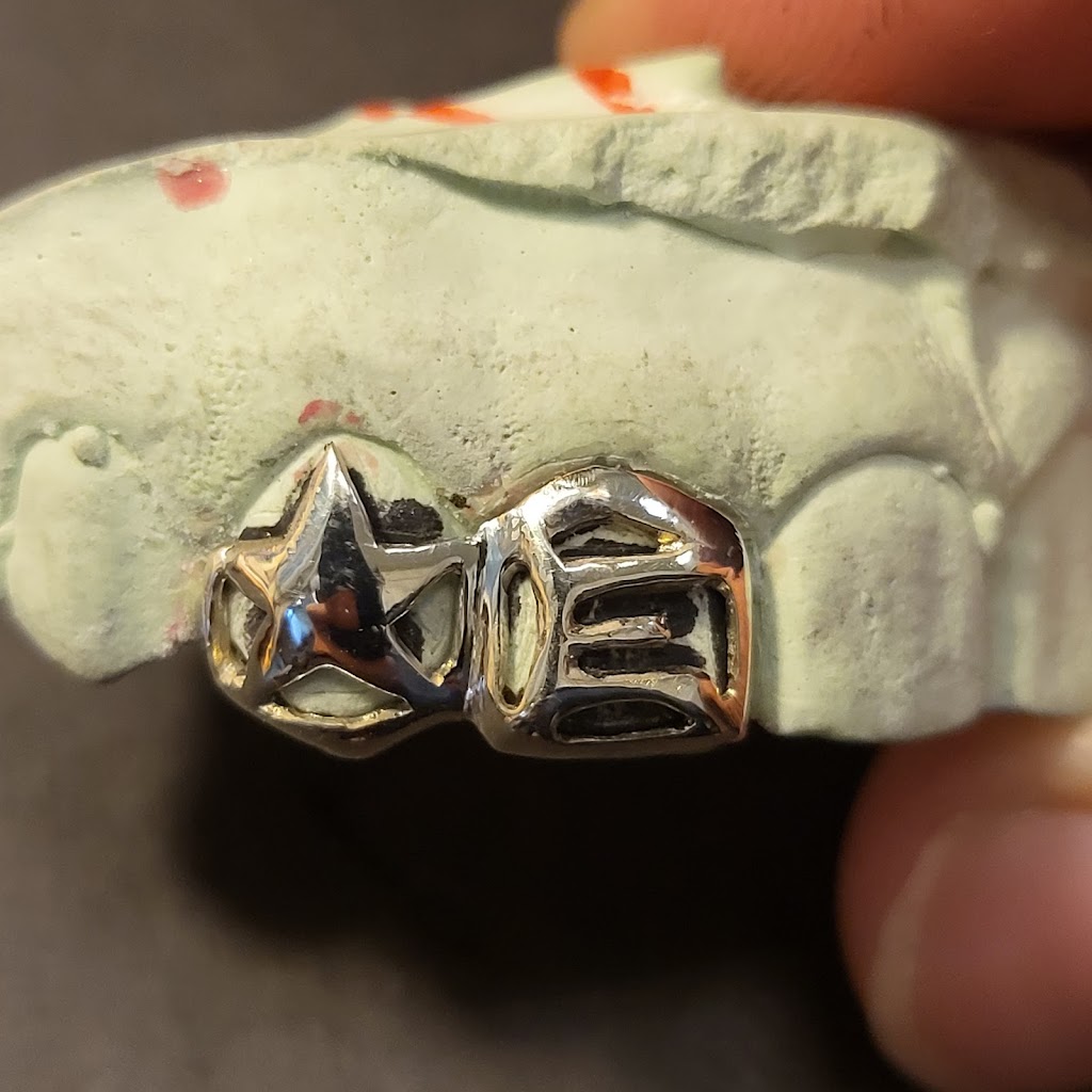 Au Grillz Jeweller | 153 International Blvd, Oakland, CA 94606, USA | Phone: (510) 238-8770