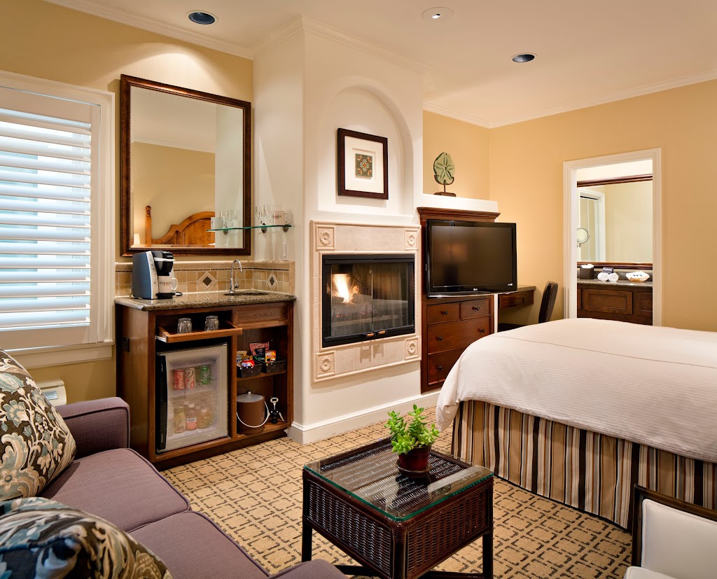 Hotel Vista Del Mar | 417 Crescent Ave, Avalon, CA 90704, USA | Phone: (310) 510-1452