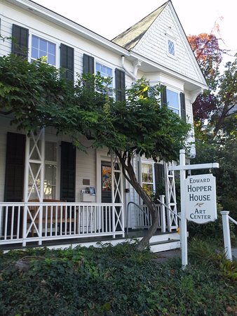 Edward Hopper House Museum & Study Center | 82 N Broadway, Nyack, NY 10960, USA | Phone: (845) 358-0774