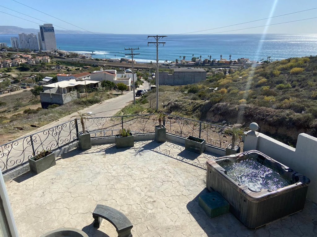 Luxury House Rooftop | Carretera Libre Tijuana-Rosarito 38, La Gloria, 22740 La Joya, B.C., Mexico | Phone: 664 130 8777