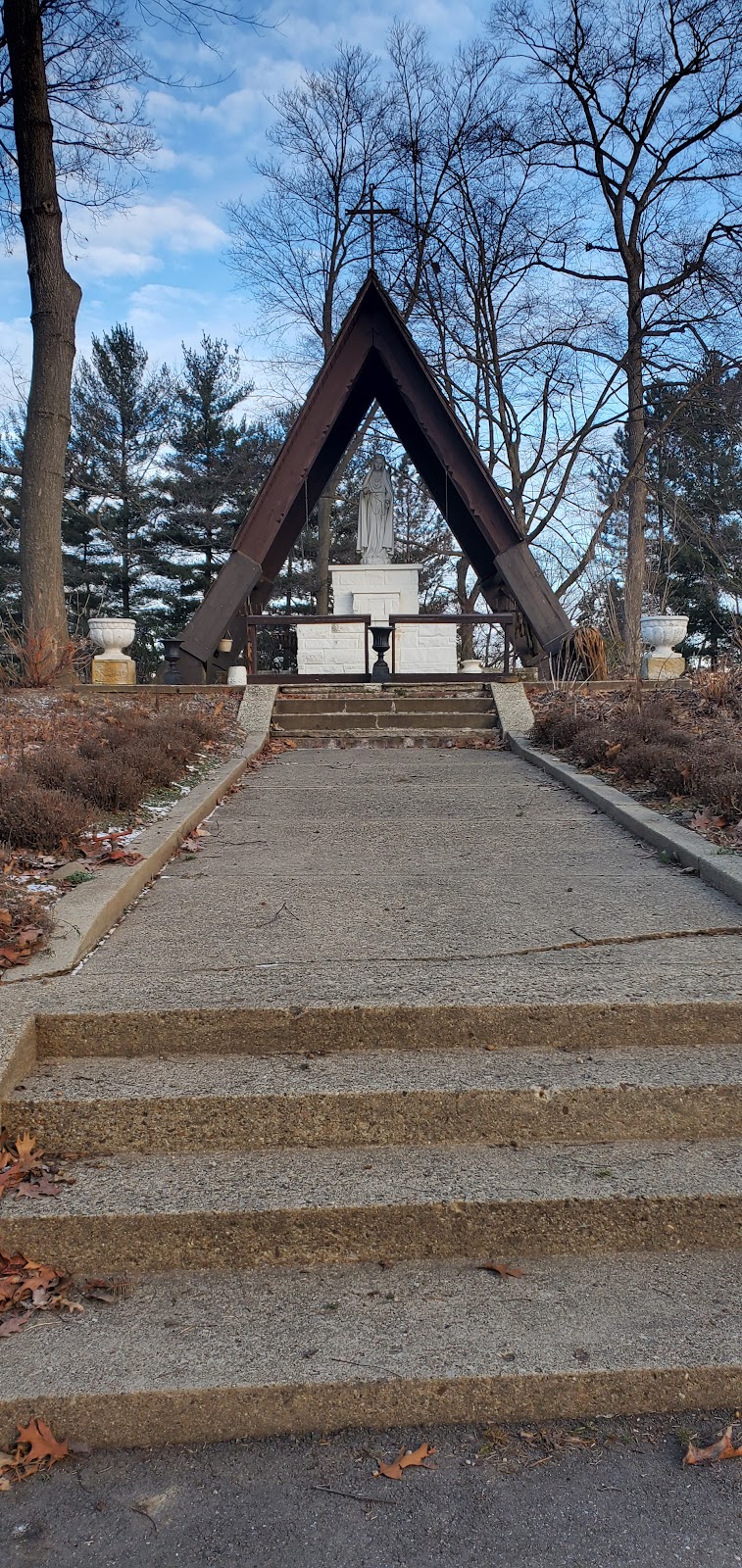 Poor Clares of Perpetual Adoration | 4200 Market Ave N, Canton, OH 44714, USA | Phone: (330) 492-1171