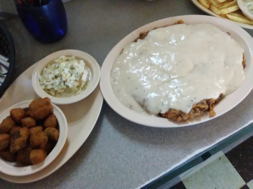 Roosters Cafe | 12950 E Britton Rd, Jones, OK 73049, USA | Phone: (405) 399-5682