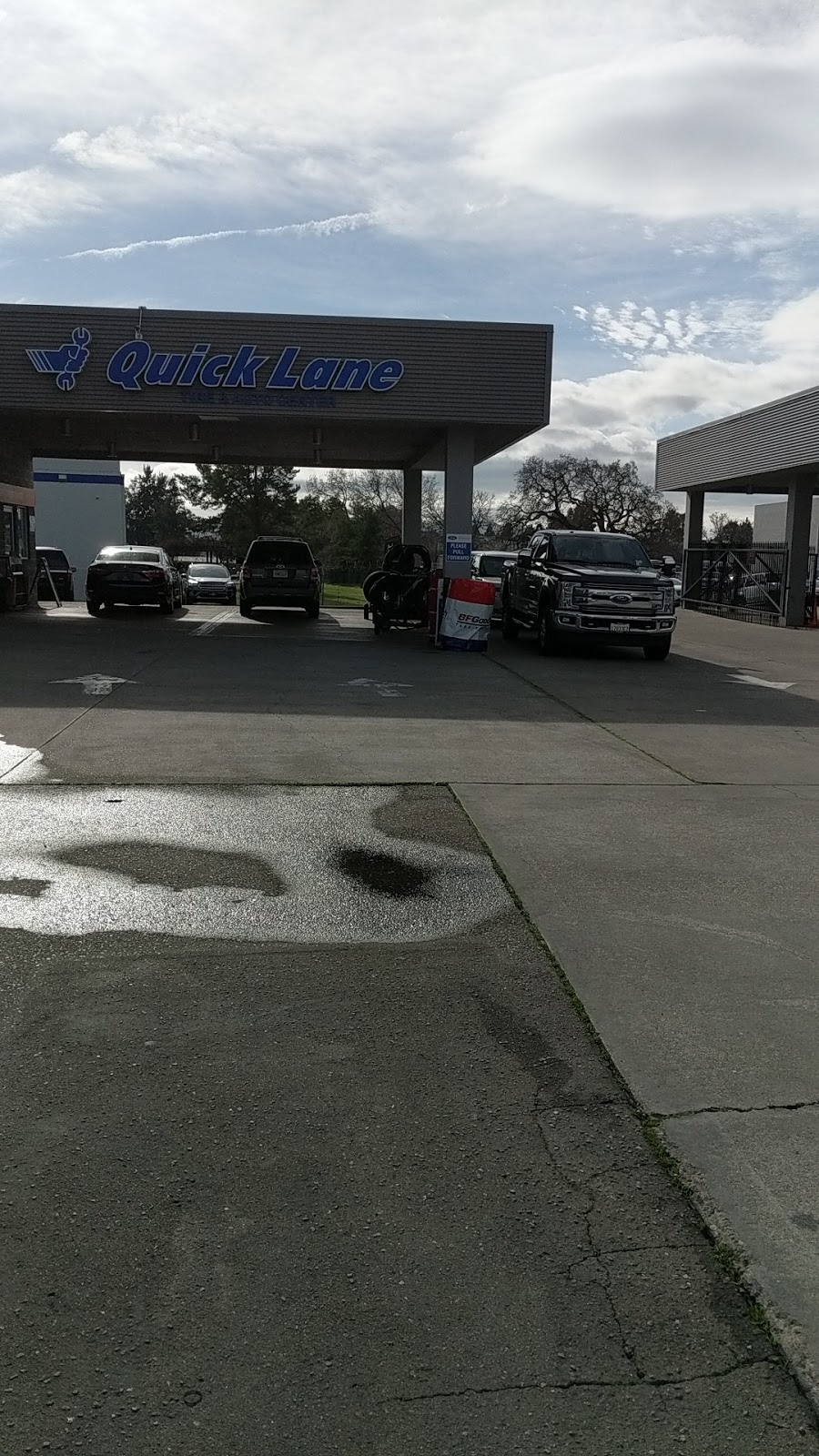 Quick Lane® at Livermore Ford | 2232 Kitty Hawk Rd, Livermore, CA 94551, USA | Phone: (925) 294-7700