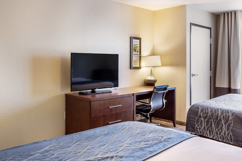 Comfort Inn & Suites Niagara Falls Blvd Usa | 6115 Niagara Falls Blvd, Niagara Falls, NY 14304, USA | Phone: (716) 524-2727