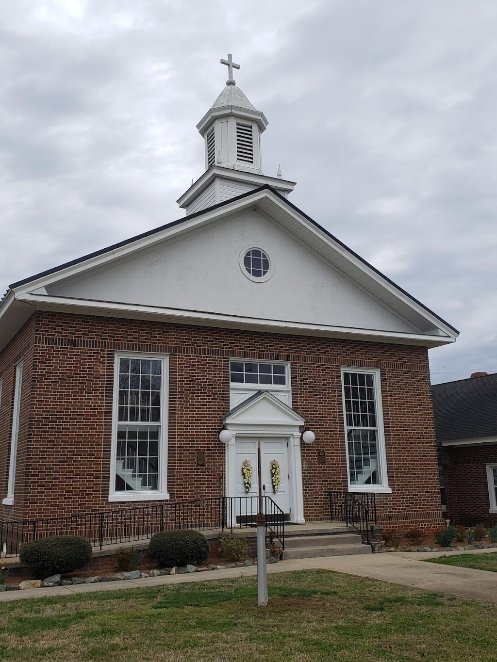 Historic Providence Christian Church | 819 N Main St Box 405, Graham, NC 27253, USA | Phone: (336) 228-1974