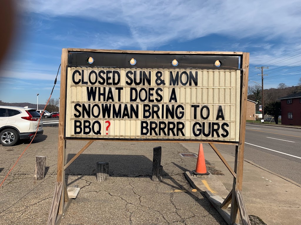 Chiefs smokin BBQ | 1601 Commerce St, Wellsburg, WV 26070, USA | Phone: (412) 537-5454