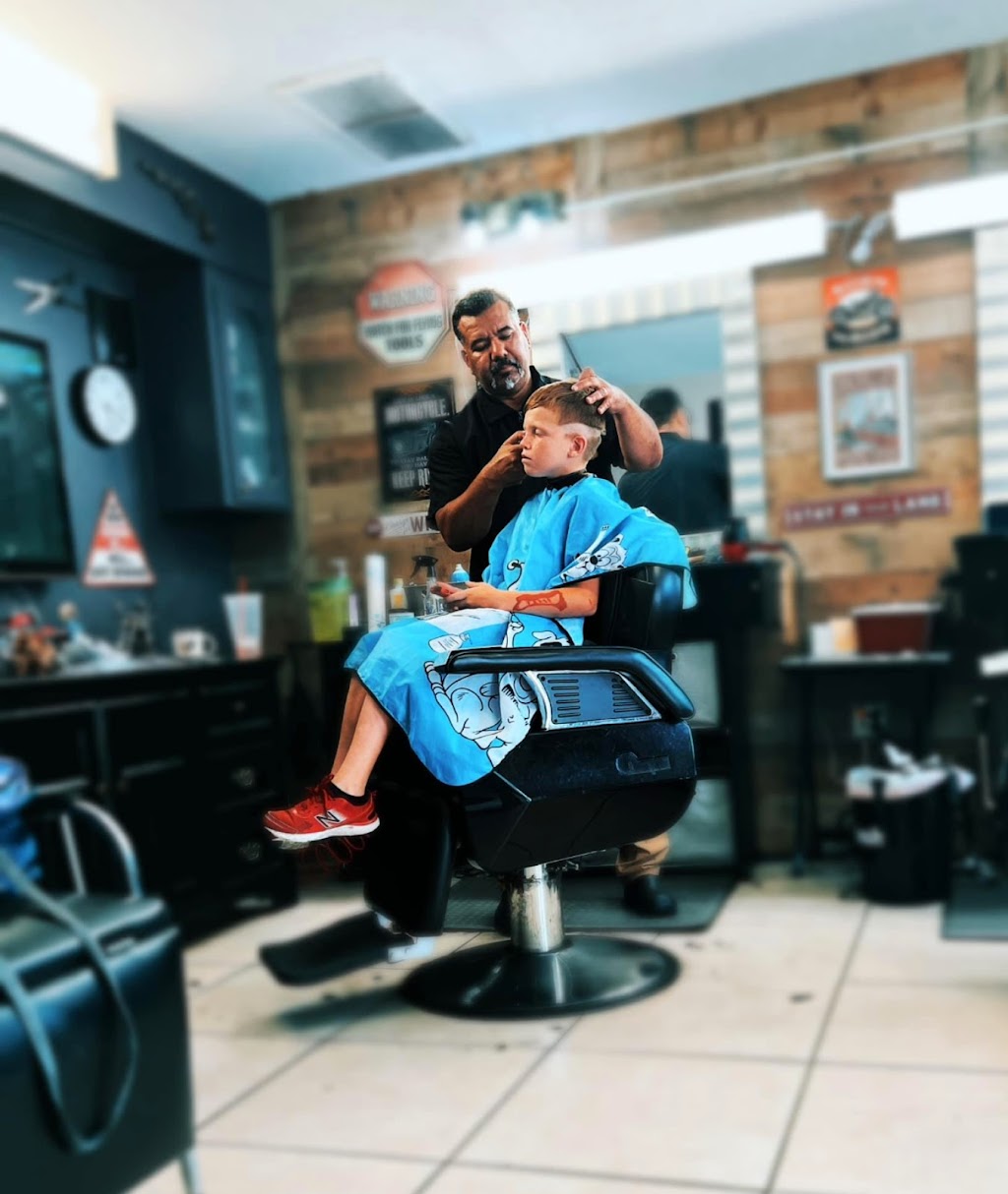 Miracles Barber Shop | 3203 W Main St, Mims, FL 32754, USA | Phone: (321) 446-6277