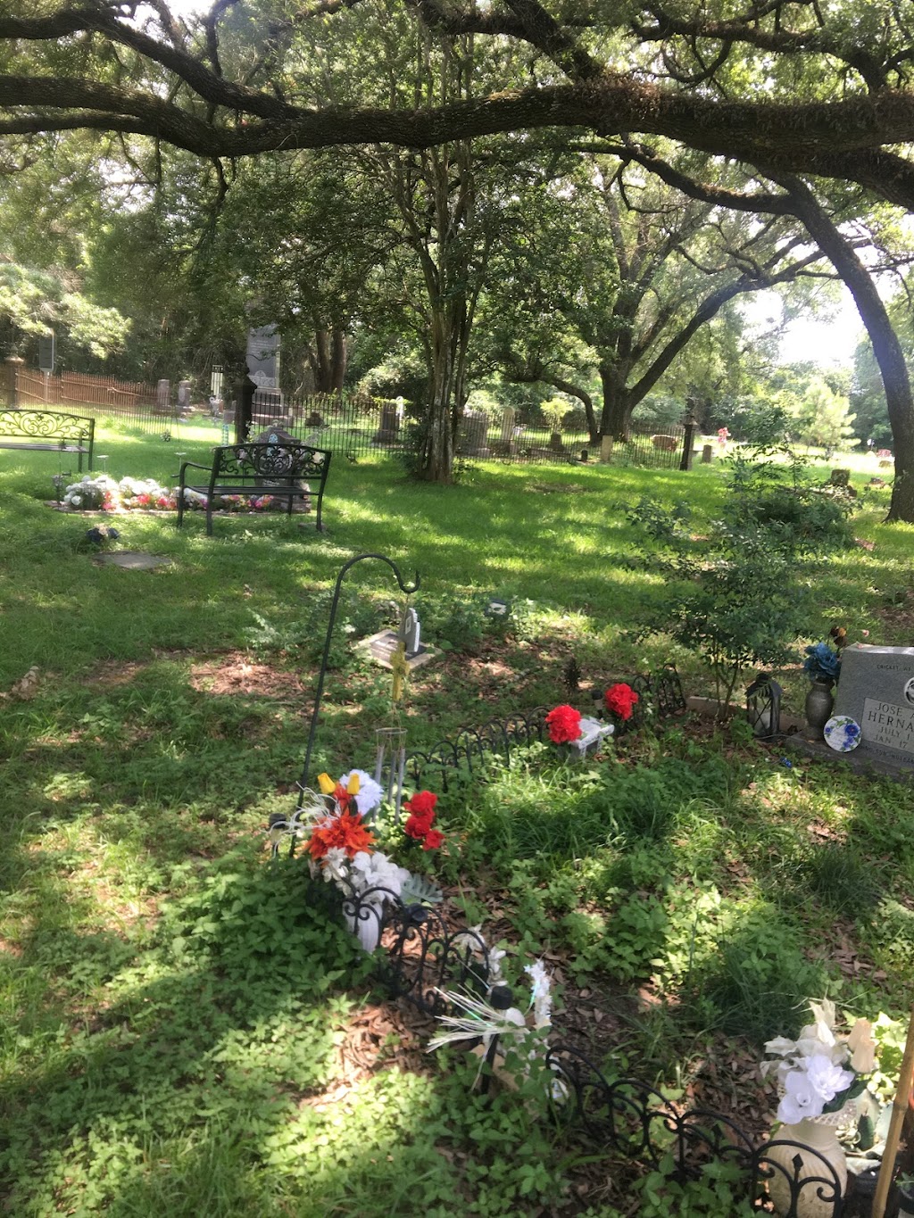 Carmen Nelson Bostick Cemetery “A Garden of God” | 12317 Holderrieth Rd, Tomball, TX 77375, USA | Phone: (281) 256-3635