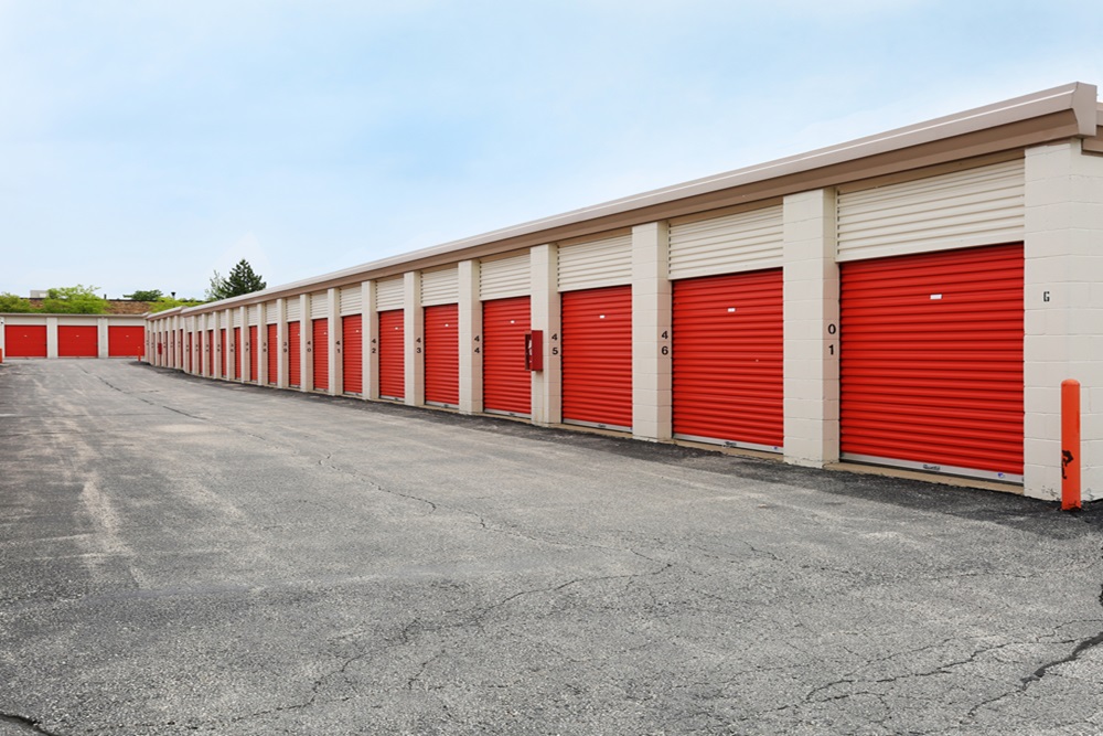 Public Storage | 777 W Wise Rd, Schaumburg, IL 60193, USA | Phone: (847) 260-7853