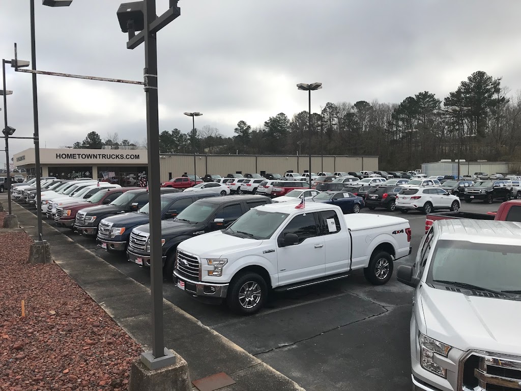 Hometown Auto Sales LLC | 2801 Viking Dr, Jasper, AL 35501, USA | Phone: (205) 221-1009