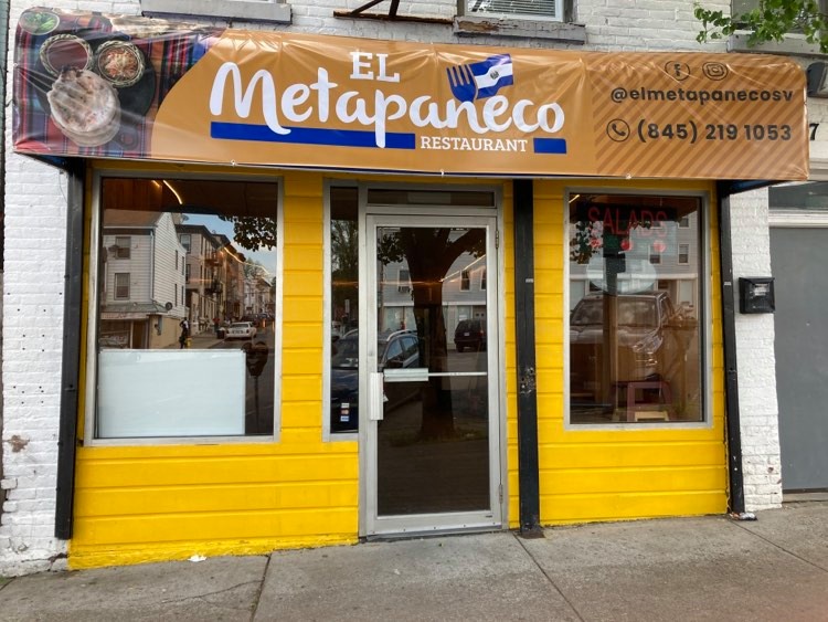 El Metapaneco Restaurant | 207 Broadway, Newburgh, NY 12550, USA | Phone: (845) 219-1053