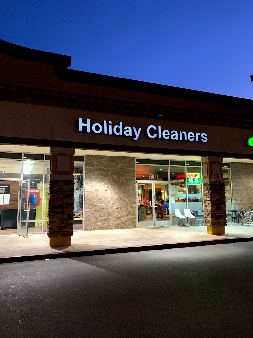 Holiday Cleaners | 1350 Grant Rd #9, Mountain View, CA 94040, USA | Phone: (650) 965-0281