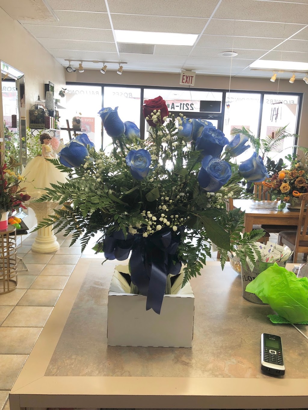 Ramos Flower & Gift Shop | 2211 A Main Street SE, Los Lunas, NM 87031, USA | Phone: (505) 916-0339