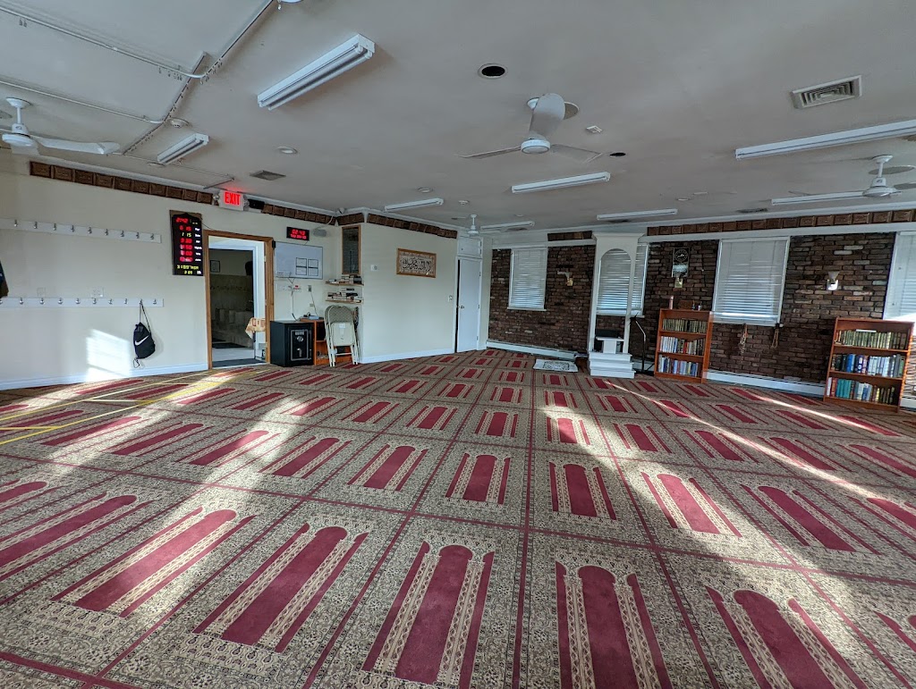 Masjid Al-Baqi (Muslims On Long Island Inc) | 320 Central Ave, Bethpage, NY 11714, USA | Phone: (516) 433-4141