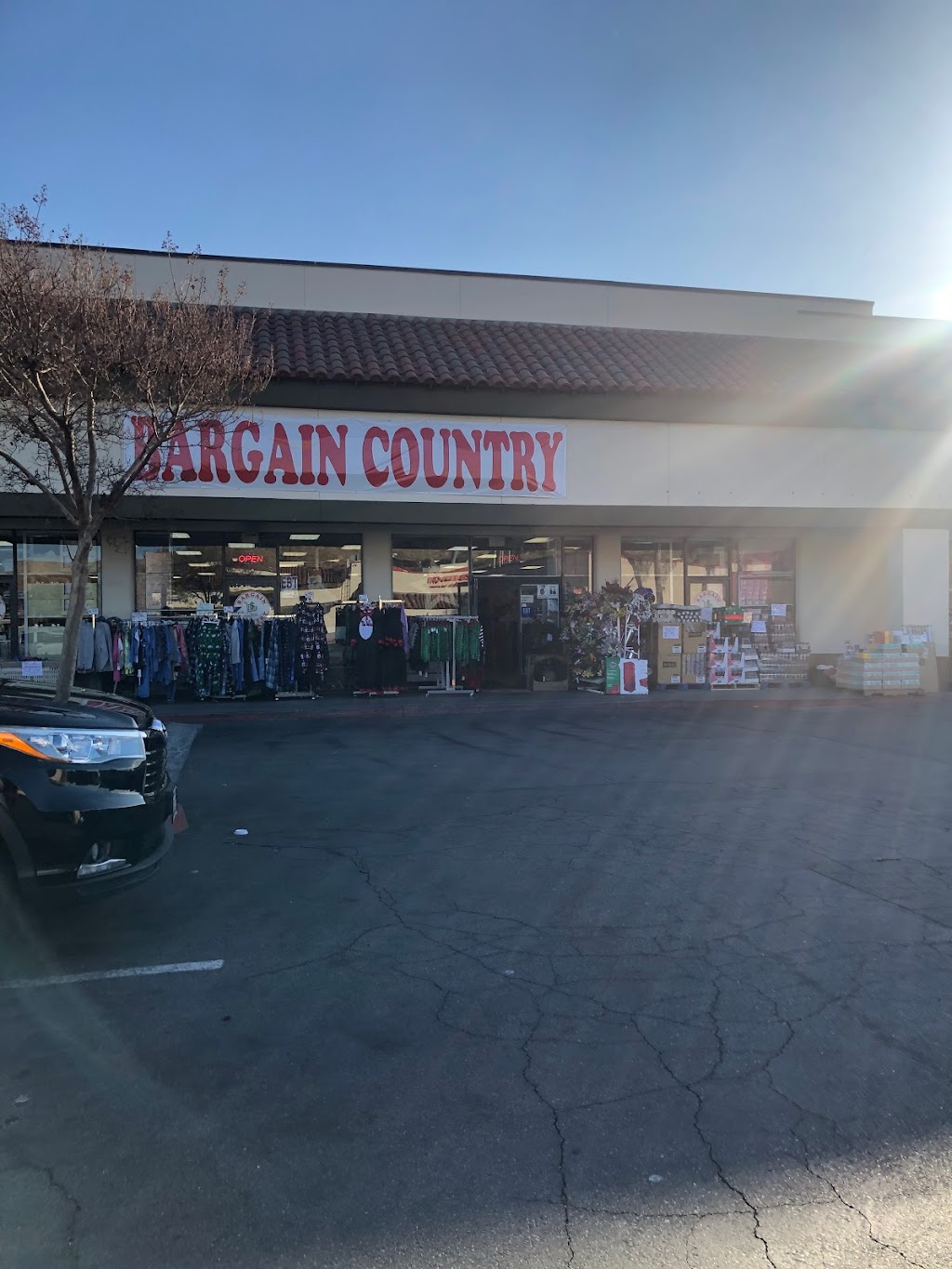 Bargain Country | 27544 Sierra Hwy, Canyon Country, CA 91351, USA | Phone: (661) 250-8591