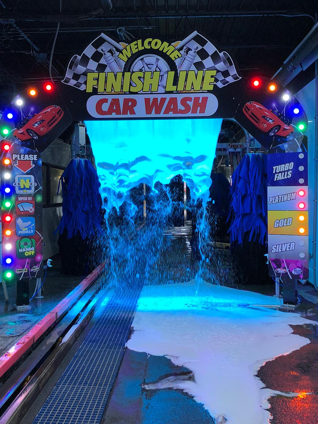 Finish Line Express Car Wash | 32701 Vine St, Willowick, OH 44095 | Phone: (440) 494-7515