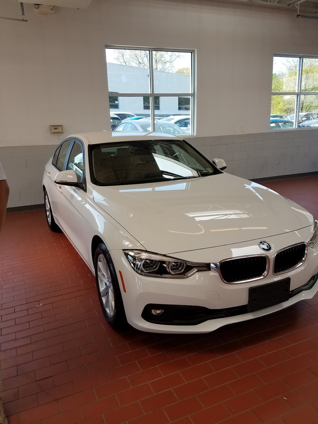 Wide World BMW | 125 NY-59, Spring Valley, NY 10977 | Phone: (845) 425-2600